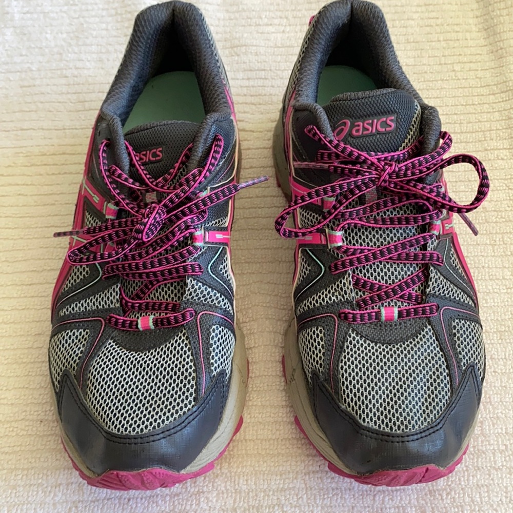 Duomax Women’s size 9 1/2 athletic shoes gray and pink